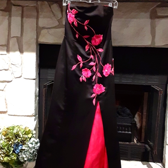 Jovani Dresses & Skirts - Jovani Black Strapless Long Dress Hot Pink Sequined Embroidered Floral Sz8